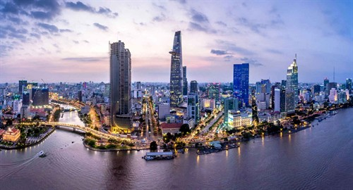 Thuê xe Cảng Phan Thiết đi Sài Gòn 