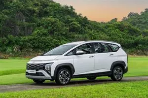 Thuê xe Novaworld Phan Thiết đi Sài Gòn Xe 7 chỗ KIA Carnival